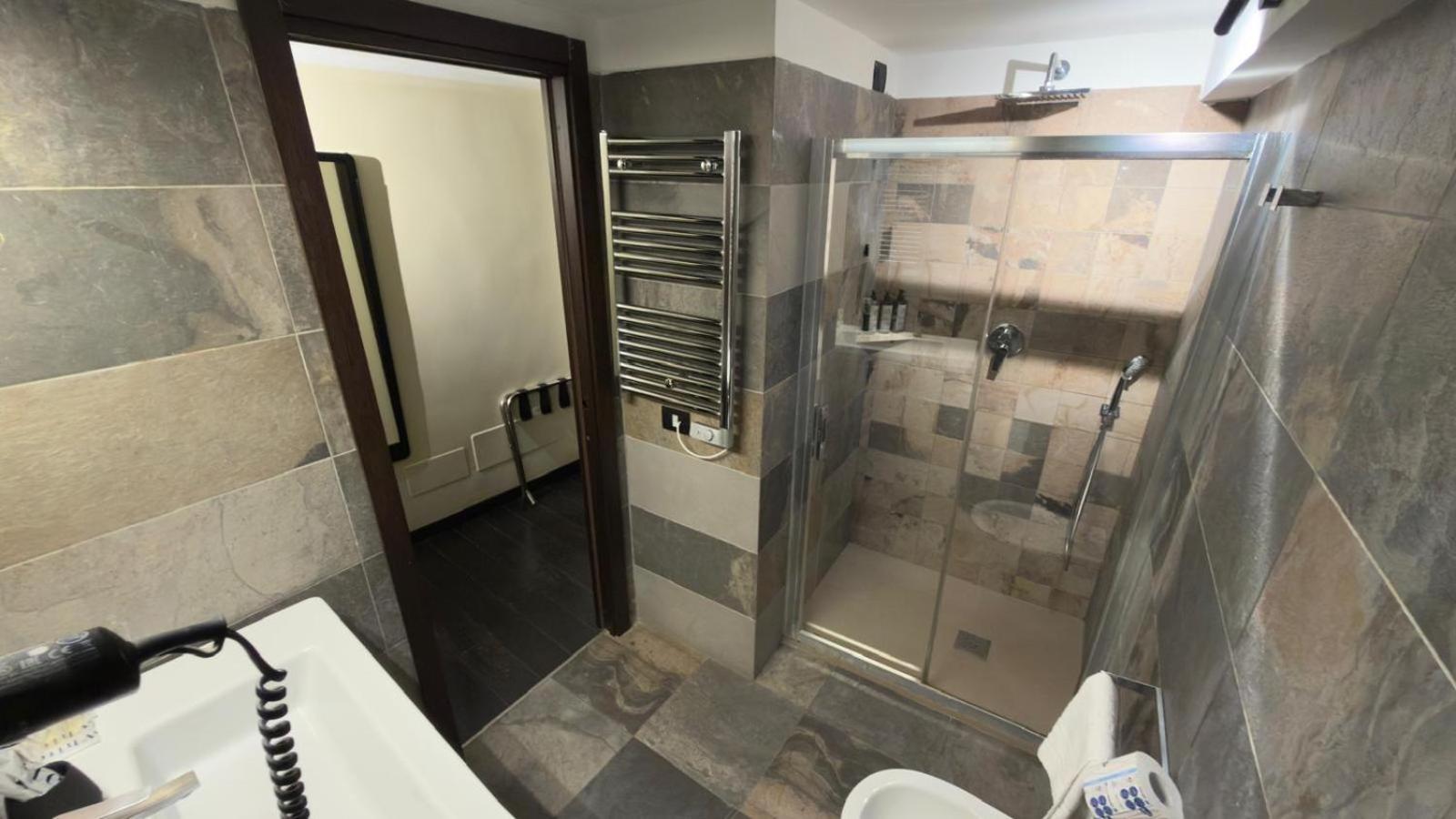 Pax Hotel — Photos 2